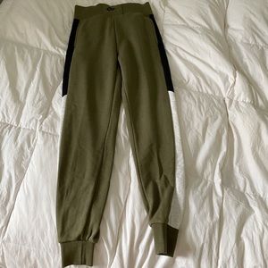 Nike sweatpants joggers